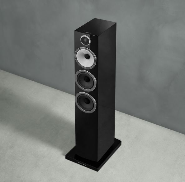 Bowers & Wilkins 704 S3