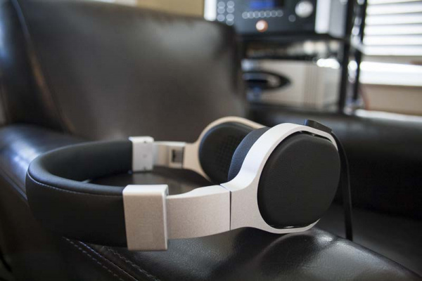 KEF M500
