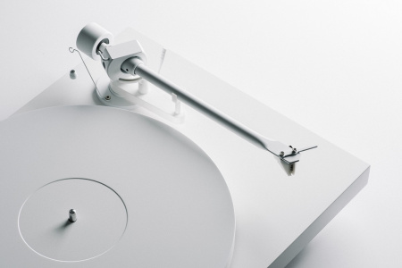 Pro-Ject Debut PRO (2M White) Satin White