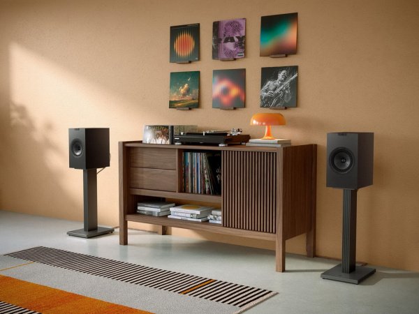 Полочная акустика KEF Q3 Meta