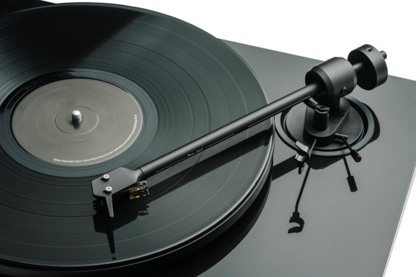 Pro-Ject E1.2 High Gloss Black (Pick it MM E)