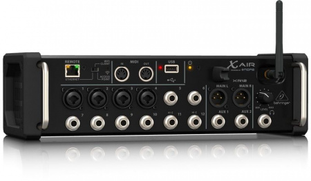 Микшерный пульт Behringer XR12