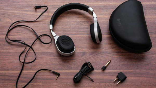 KEF M500