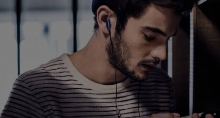 KEF M100