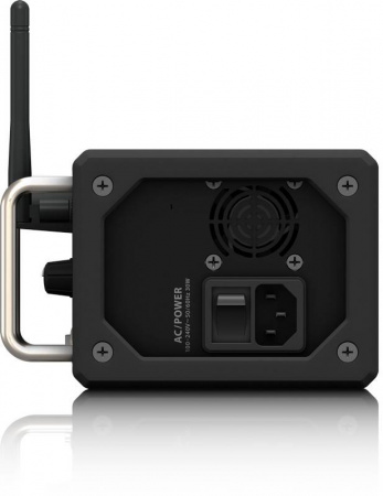Микшерный пульт Behringer XR12