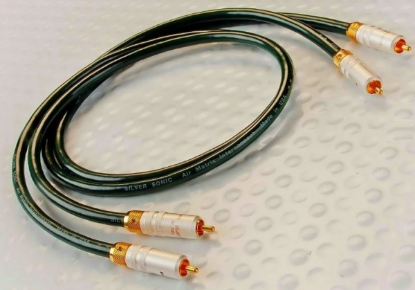 DH Labs Air Matrix RCA 1.5m