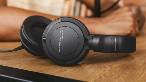 Beyerdynamic DT 240 Pro