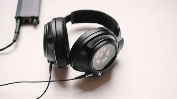 Sennheiser HD 820