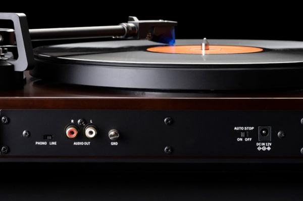 Dual CS 618Q Black Gloss