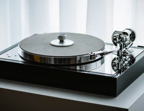 Pro-Ject The Classic Reference