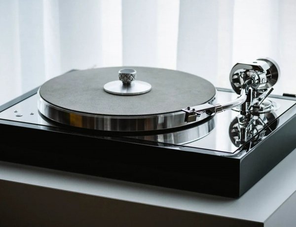 Pro-Ject The Classic Reference