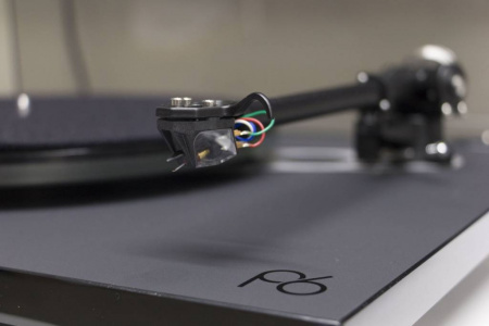 Проигрыватель винила Rega Planar 6 Black