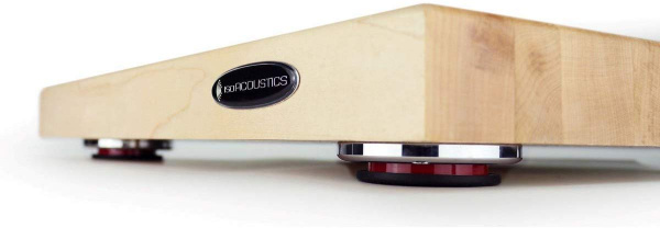 IsoAcoustics Delos 2216M1 Maple