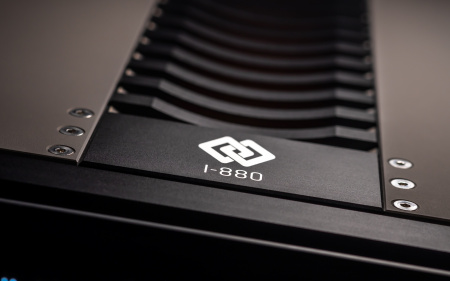 Интегрированный усилитель Aavik I-880