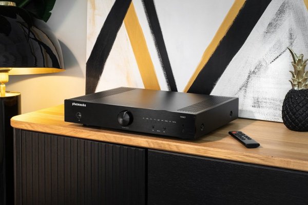 Усилитель Phaze Audio Volt + Проигрыватель Phaze Audio Diana