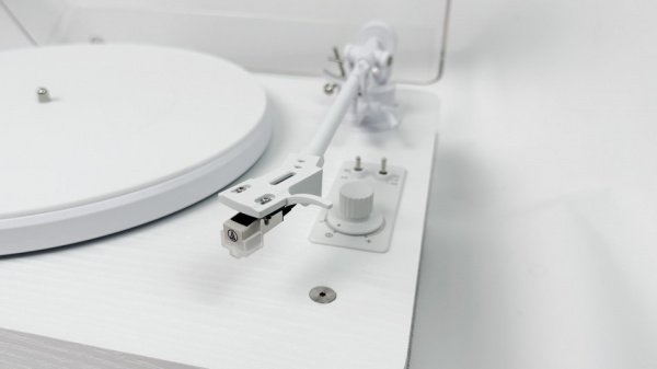 Phaze Audio Adelle Siberian white