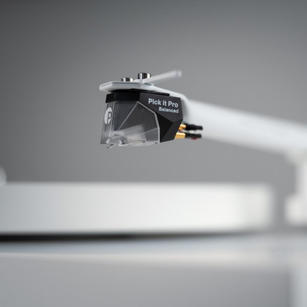 Pro-Ject Debut PRO B (Pick it PRO B) White Edition