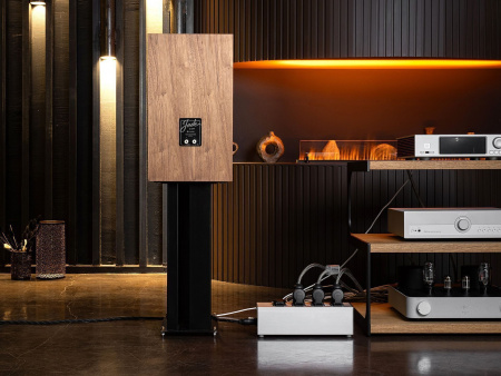 Pylon Audio JADE 10