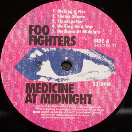 Foo Fighters - Medicine At Midnight