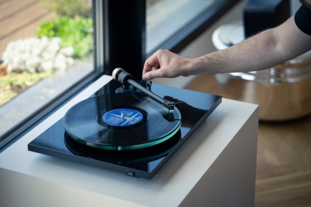Pro-Ject T2 W
