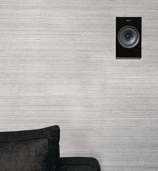 KEF R8 Meta