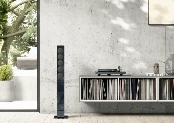 Проигрыватель Revox STUDIOMASTER T700 BLACK EDITION