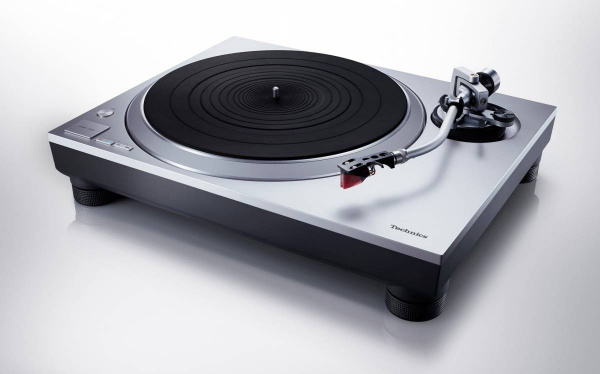 Technics SL-1500C
