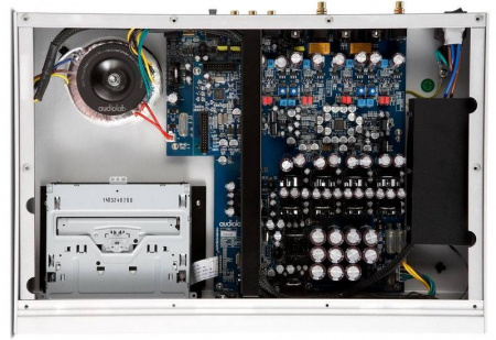 Audiolab 8300CDQ