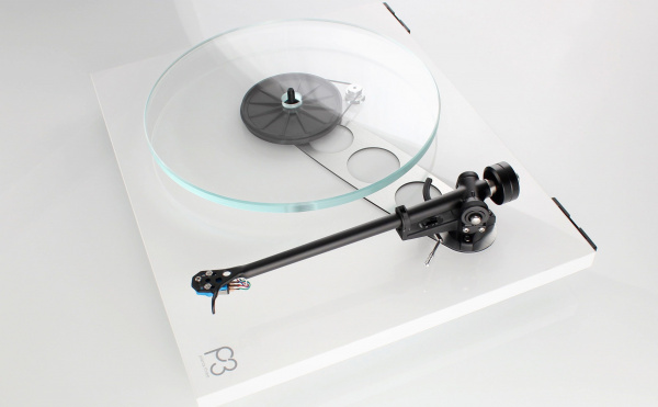 Проигрыватель винила Rega Planar 3 (Nd5) White