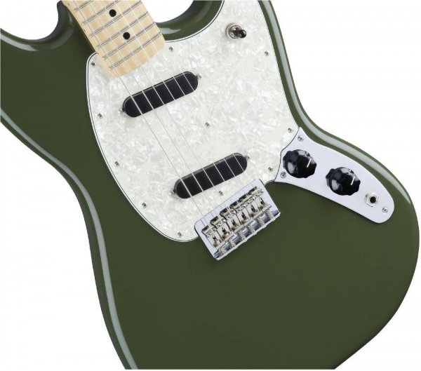 Fender Mustang MN Olive	
