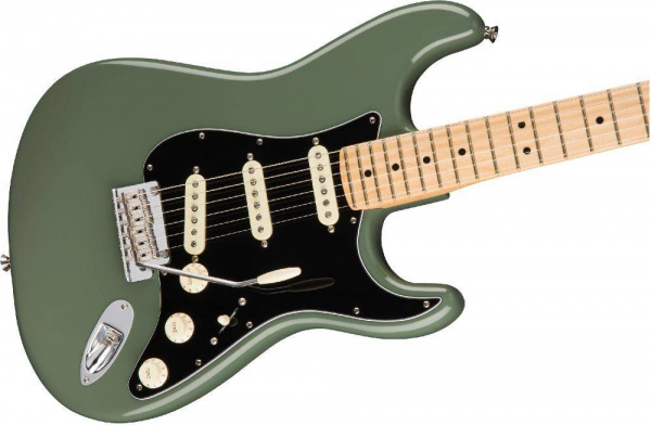 Fender AM PRO Strat MN ATO