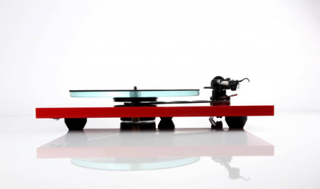 Проигрыватель винила Rega Planar 3 (Nd5) Red
