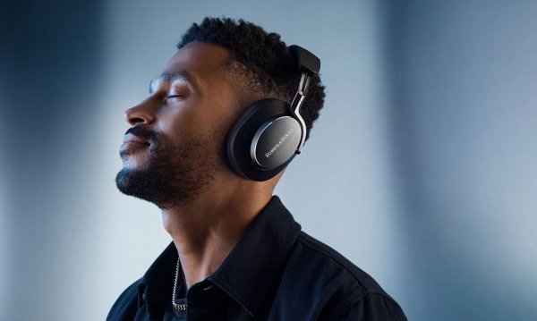 Беспроводные наушники Bowers & Wilkins PX8