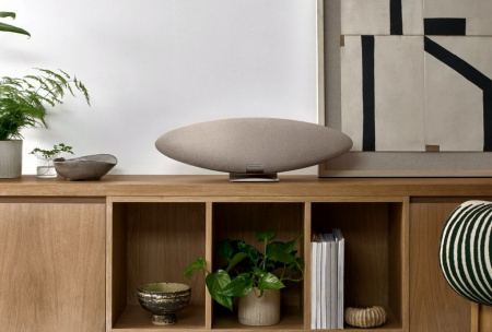 Bowers & Wilkins Zeppelin Pro Edition